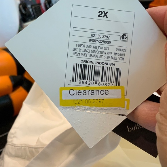 Ava & Viv Ivory Button-Up Blouse - Picture 2 of 4